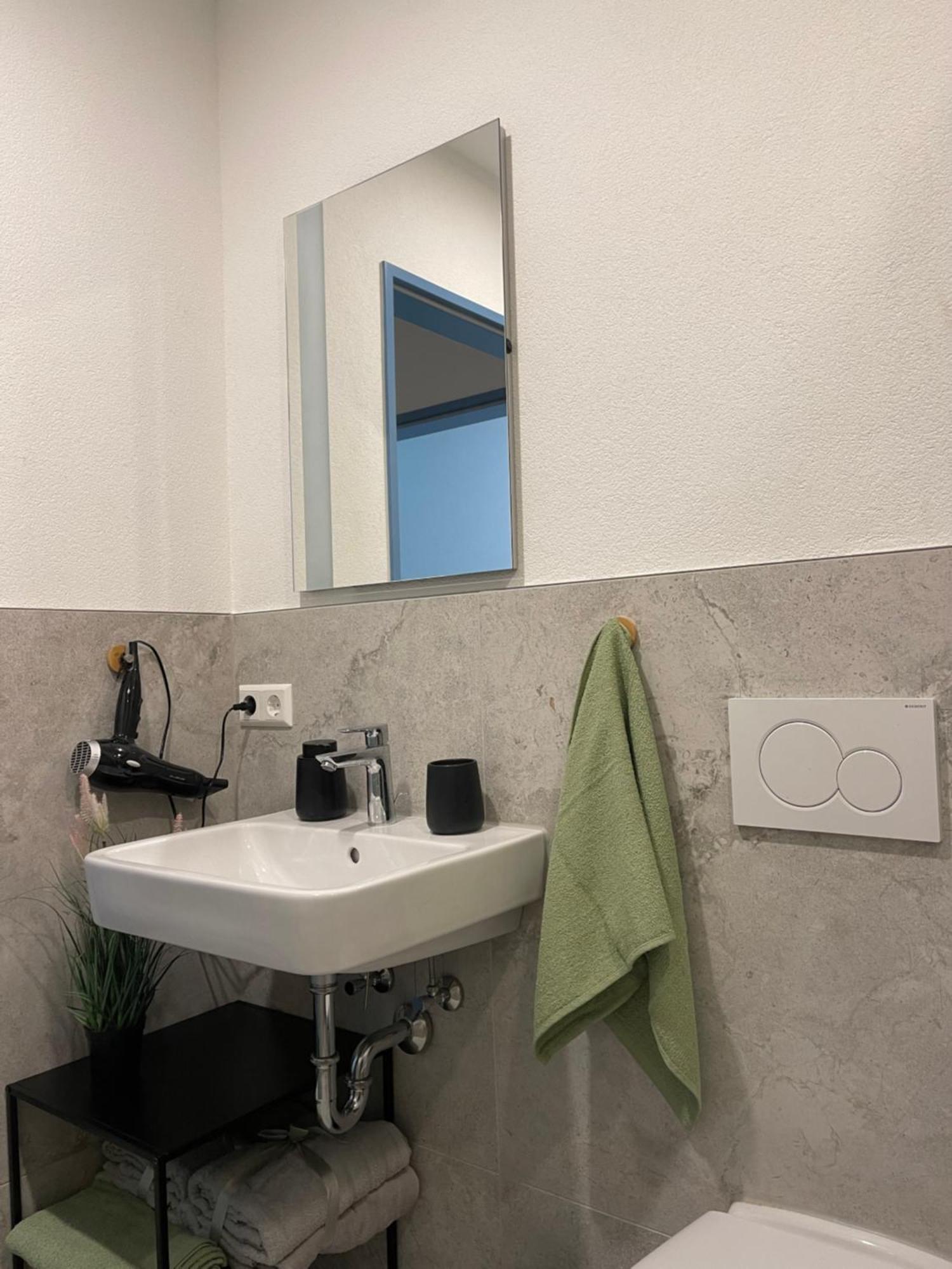 Wunderschoenes Apartment Am Schloessle Zentrum Pforzheim Dış mekan fotoğraf